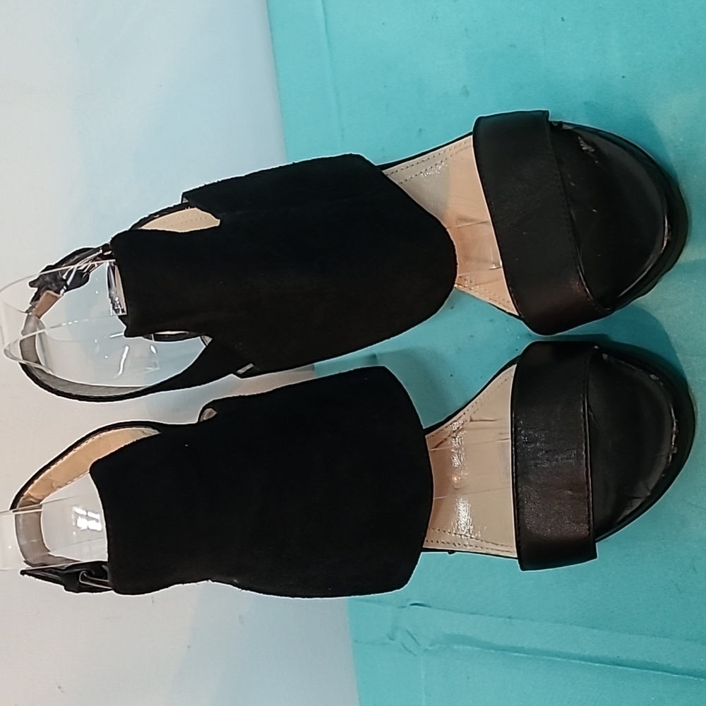 BCBGMaxAzria Platform Heels - Picture 5 of 13